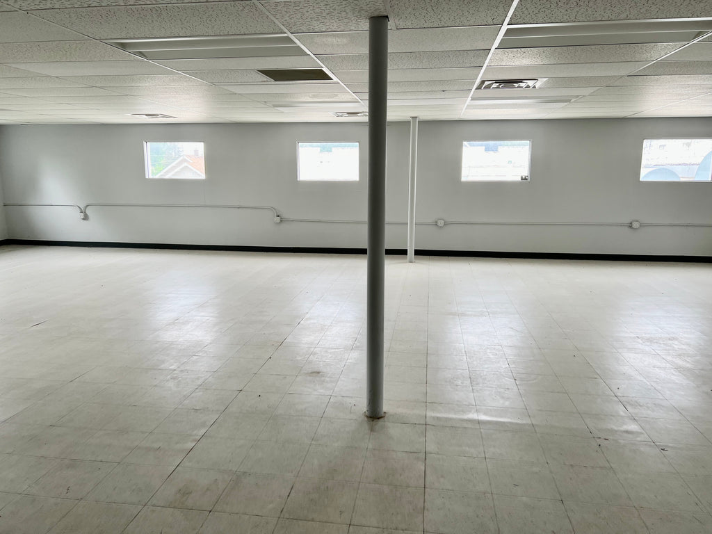 SOLD! BUBBLE QUEEN LAUNDROMAT & BUILDING, AURORA