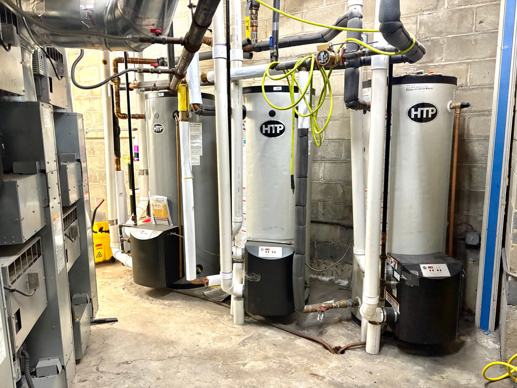 CONTRACT PENDING! Archer & Central Laundromat, Chicago