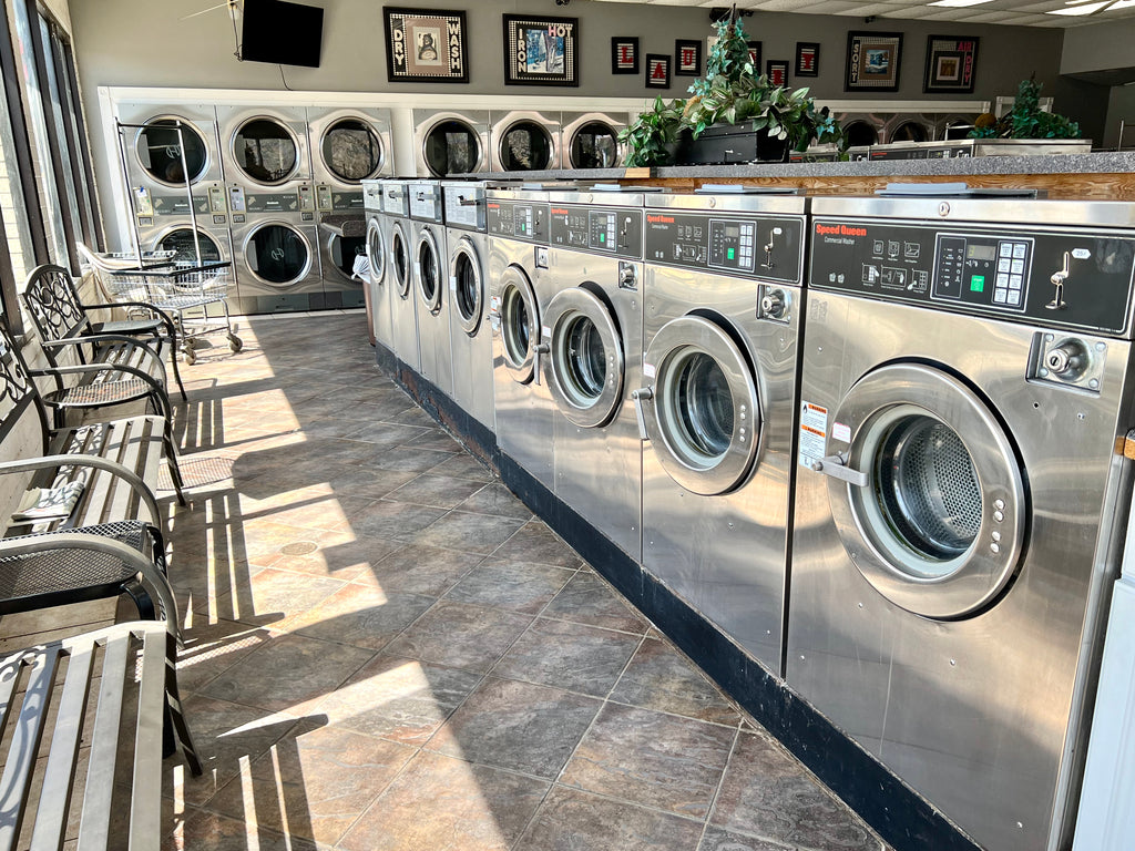NEW LISTING! WHITE OAK LAUNDRY AND BUILDING