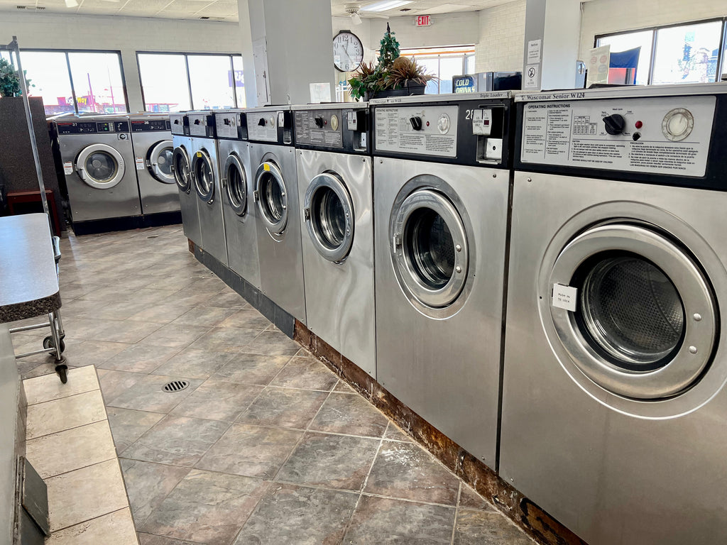 NEW LISTING! WHITE OAK LAUNDRY AND BUILDING