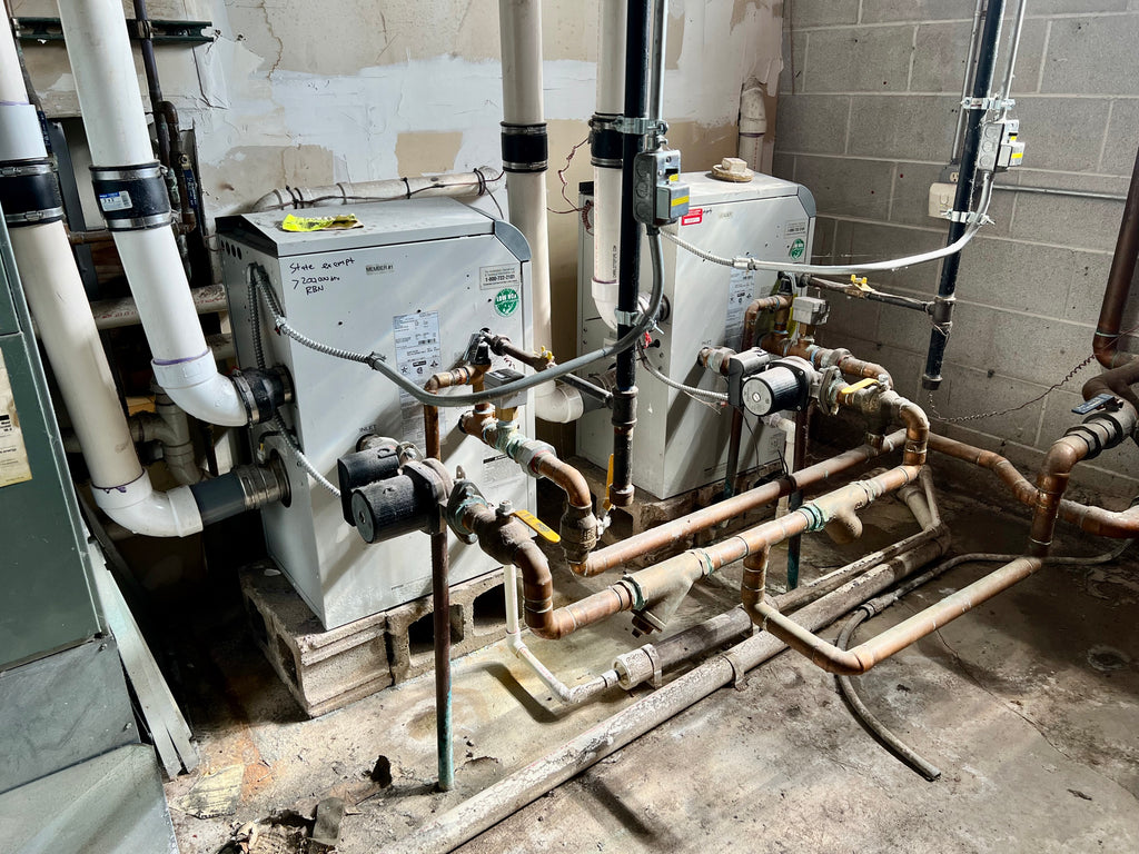 Contract Pending! ROSIE'S LAUNDROMAT AND BUILDING