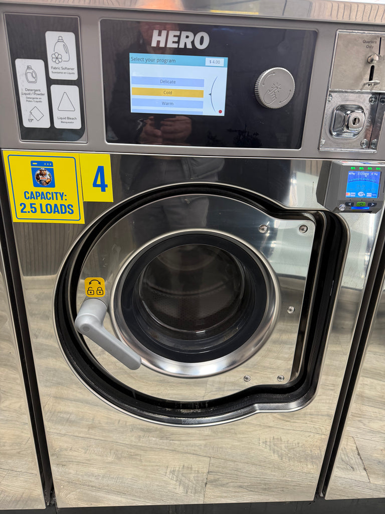 NEW LISTING! LUCKY BEAR LAUNDROMAT
