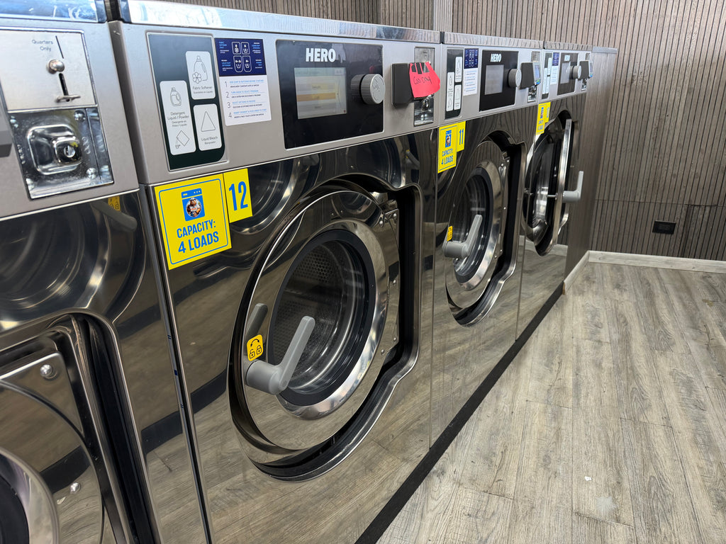 NEW LISTING! LUCKY BEAR LAUNDROMAT