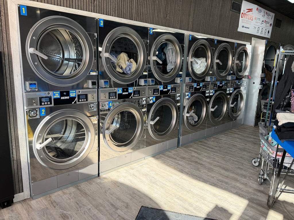 NEW LISTING! LUCKY BEAR LAUNDROMAT